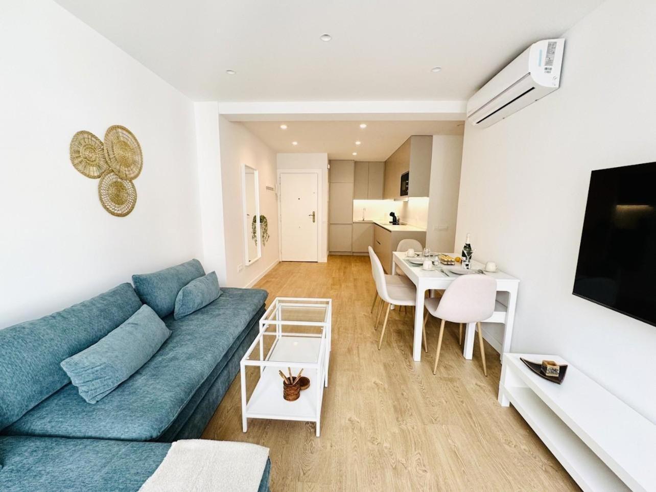 Family Apartment In The Malaga City Center المظهر الخارجي الصورة