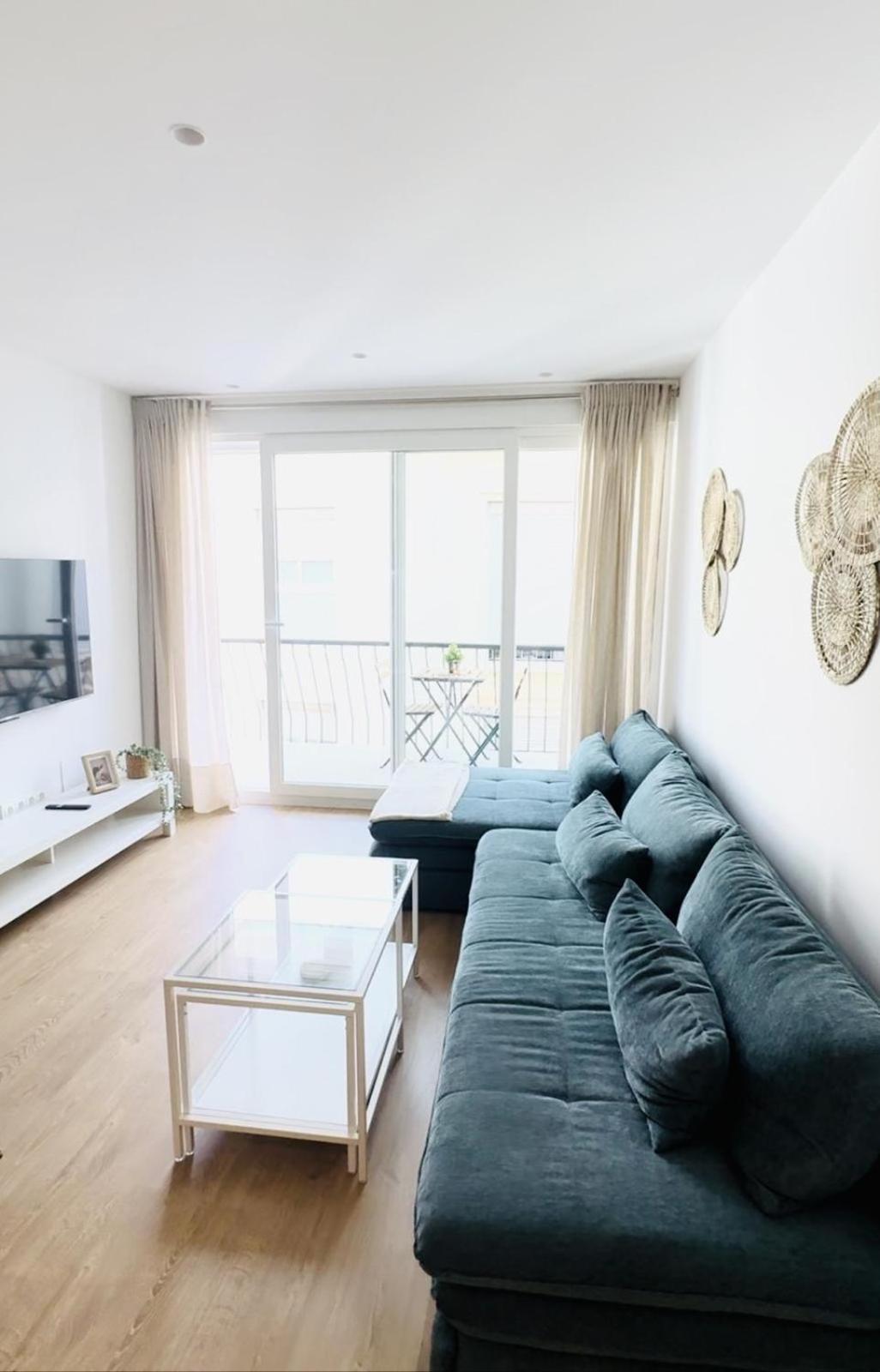 Family Apartment In The Malaga City Center المظهر الخارجي الصورة