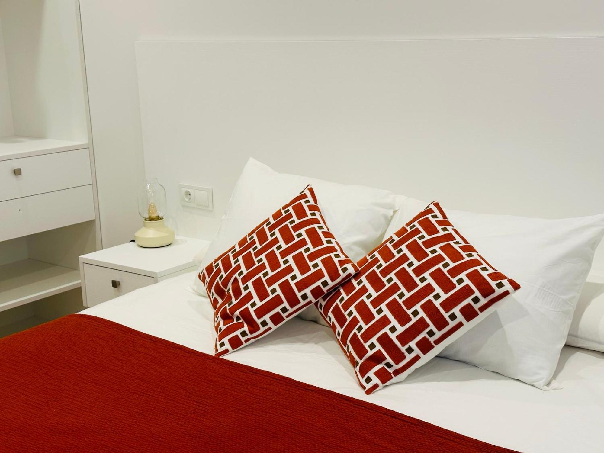Family Apartment In The Malaga City Center المظهر الخارجي الصورة
